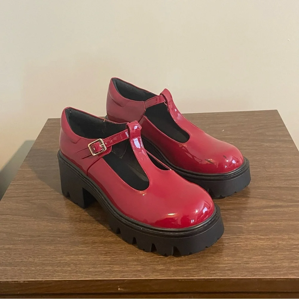 Dream Pairs Patent Look Reddish Mary Janes Lug Soles Sz 9